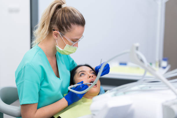 Best Emergency Dental Care for Broken or Chipped Teeth in Grant Park, IL